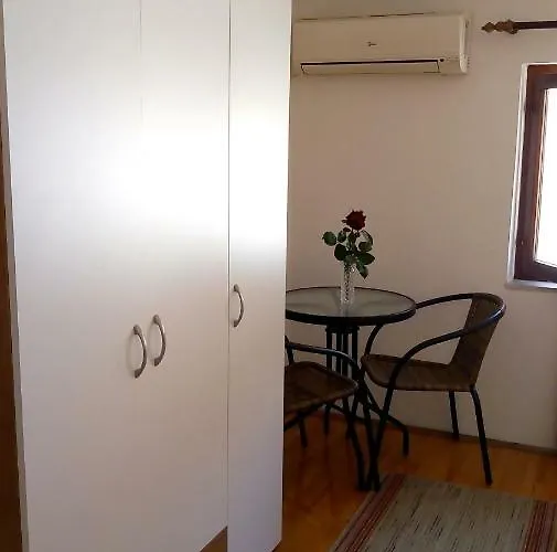 Guest house Gracijana Makarska